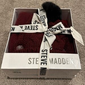 Steve Madden Hat/Scarf set